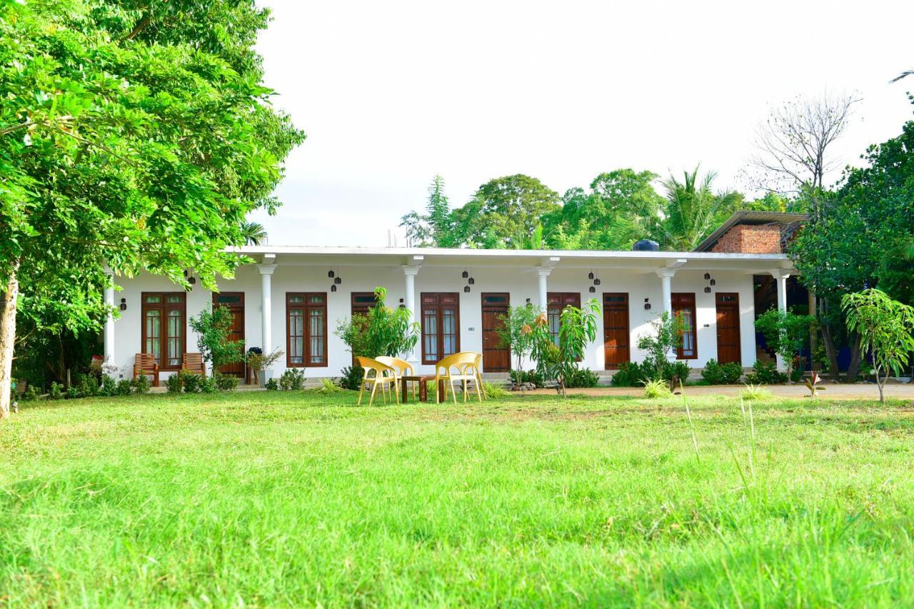 Nil Arana Resort Polonnâruvâ Extérieur photo