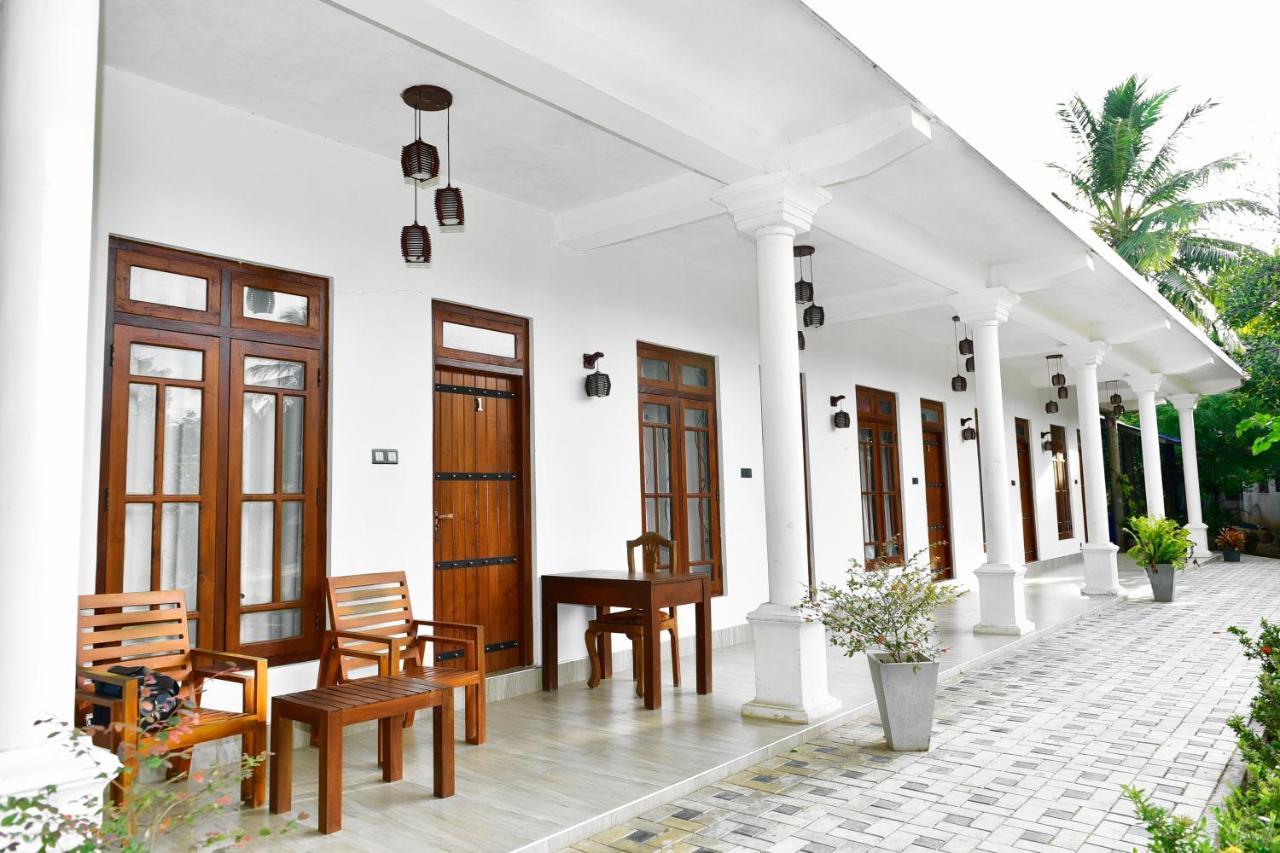Nil Arana Resort Polonnâruvâ Extérieur photo